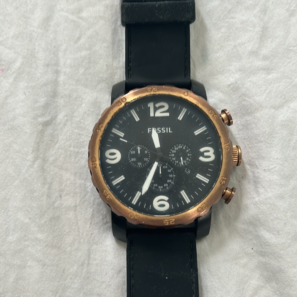 Fossil dive watch chronograph in black and brass finish - Picture 2 of 5
